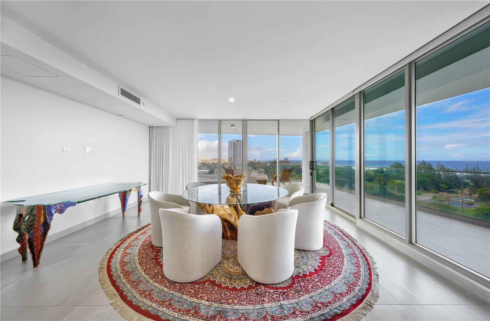 PR9118536 Property Photo