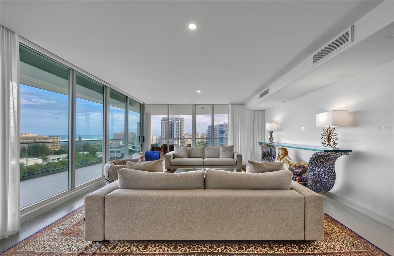 PR9118536 Property Photo