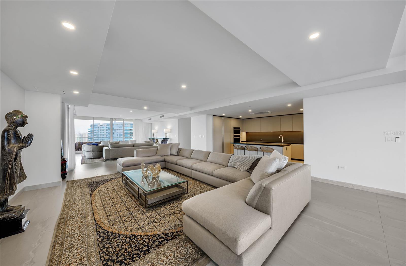 PR9118536 Property Photo