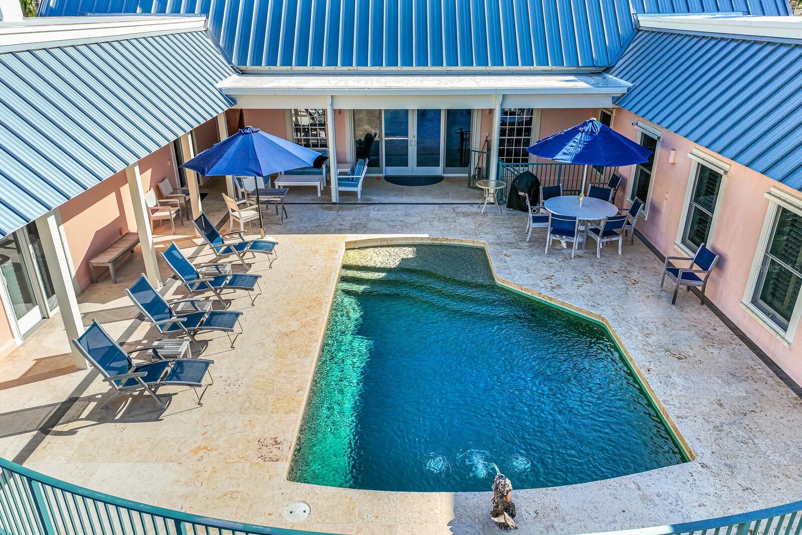 D6145613 Property Photo