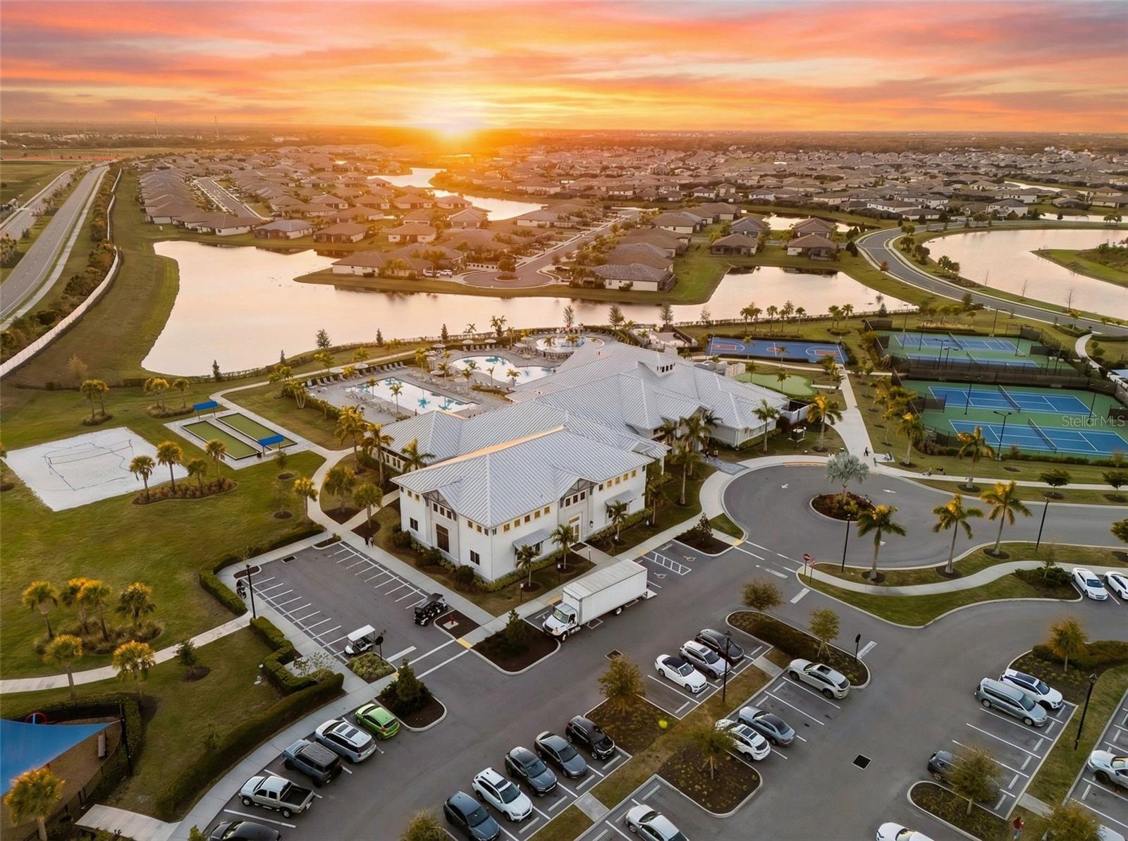 15949 CLEAR SKIES PL, BRADENTON, FL, 34211