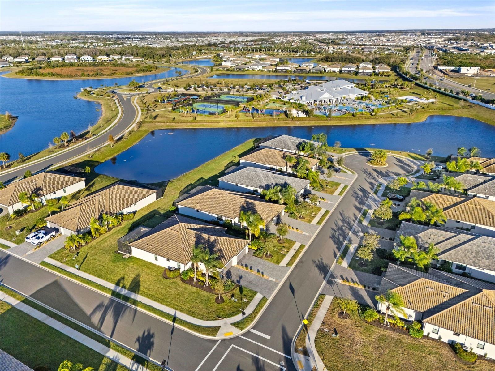 15949 CLEAR SKIES PL, BRADENTON, FL, 34211