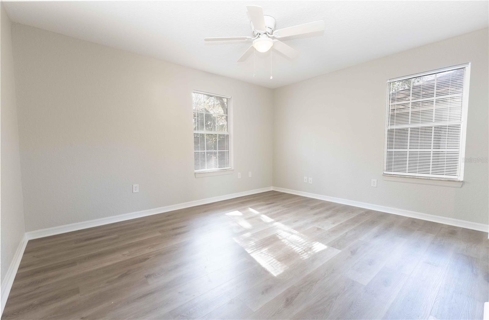 4438 CALAMONDIN ST, LADY LAKE, FL, 32159