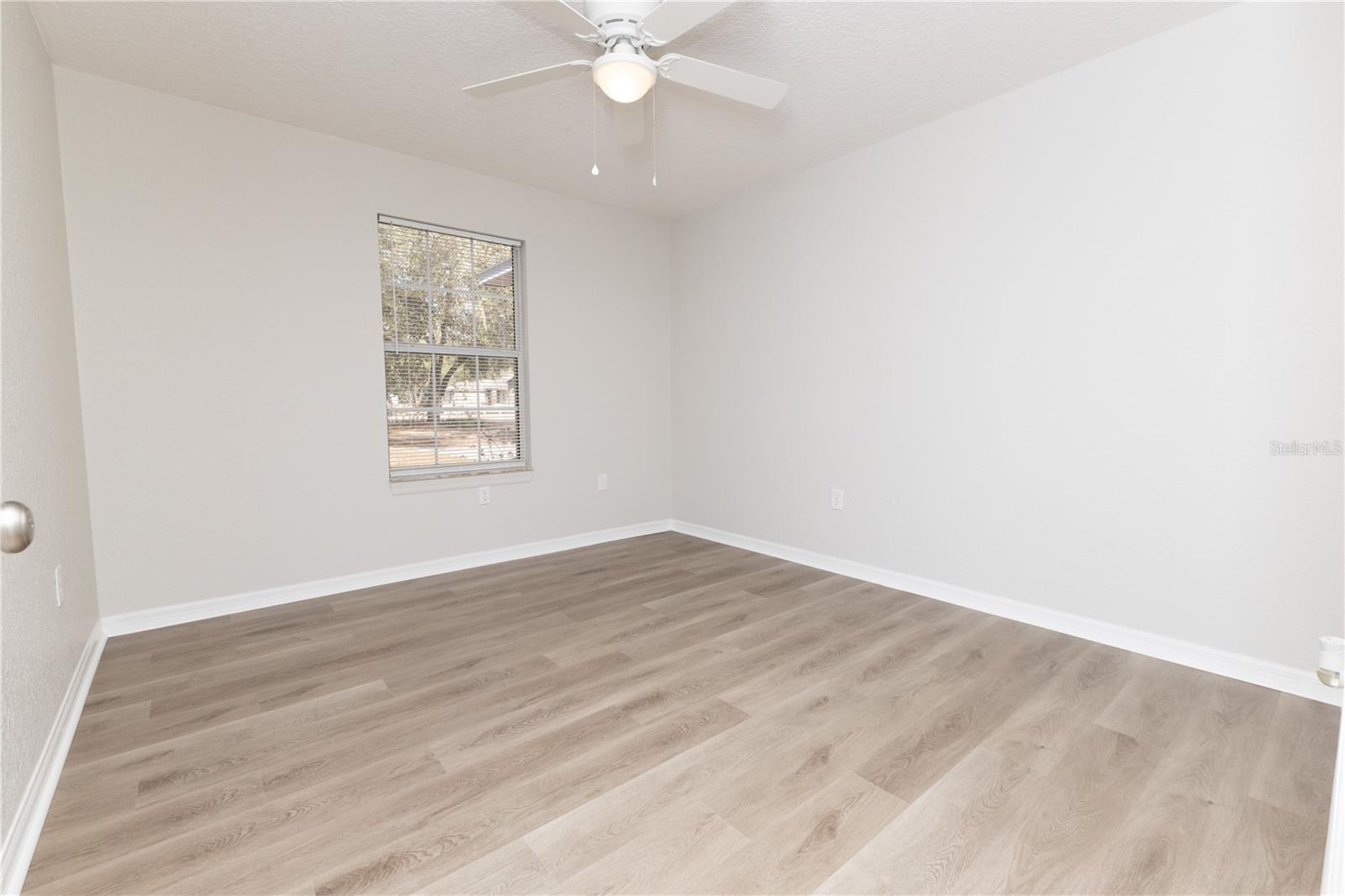 4438 CALAMONDIN ST, LADY LAKE, FL, 32159