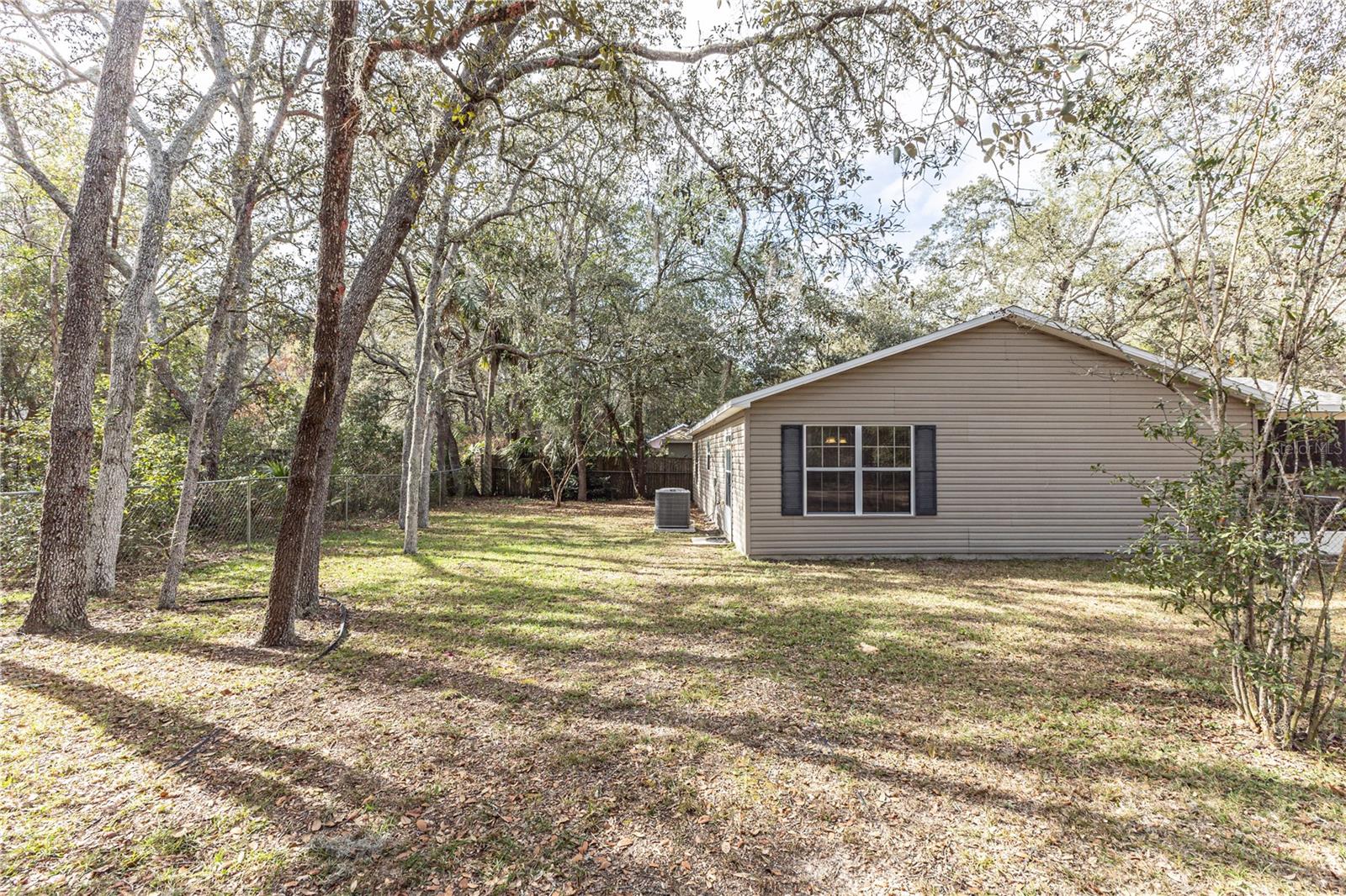 4438 CALAMONDIN ST, LADY LAKE, FL, 32159