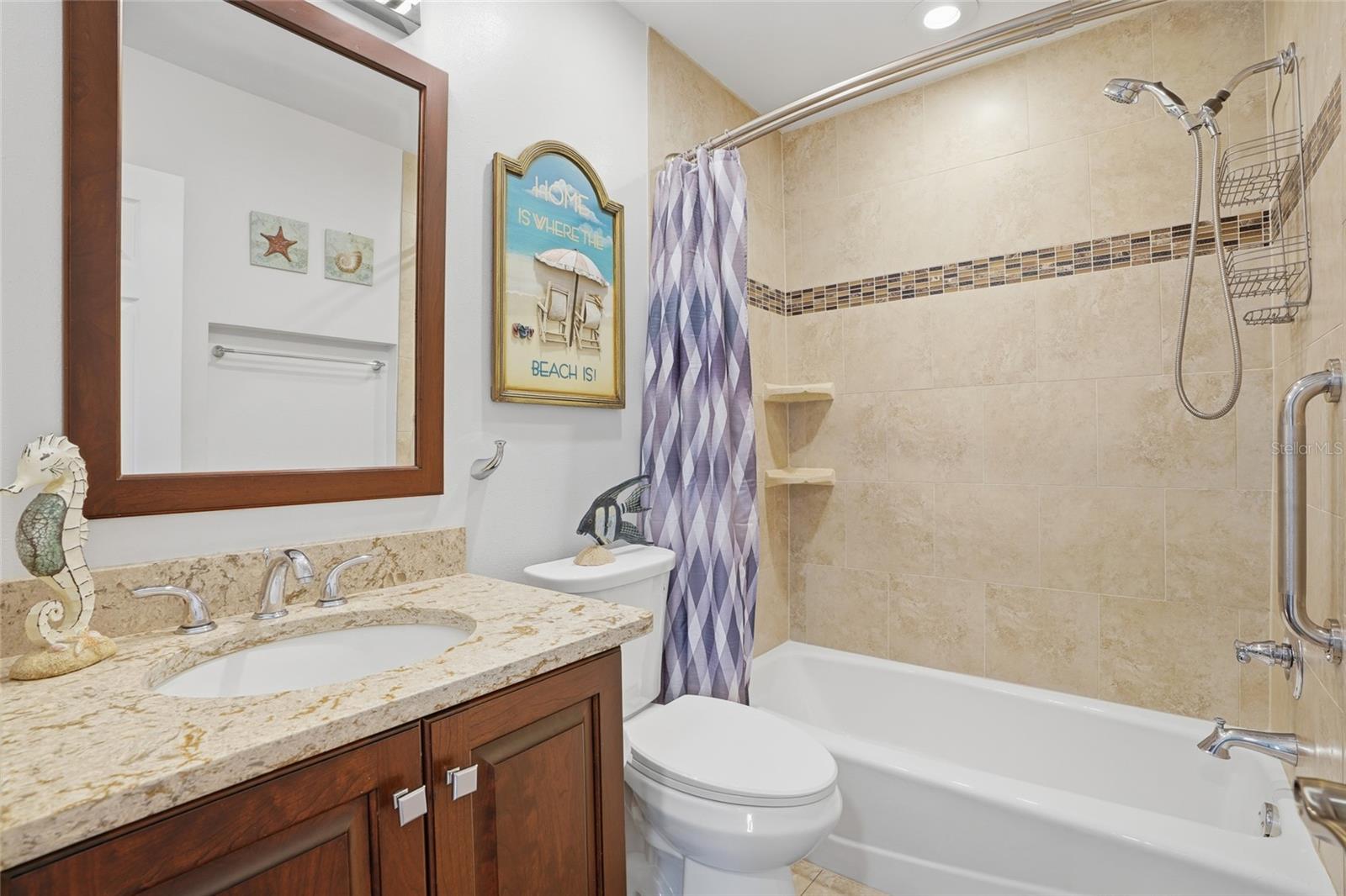 TB8464723 Property Photo