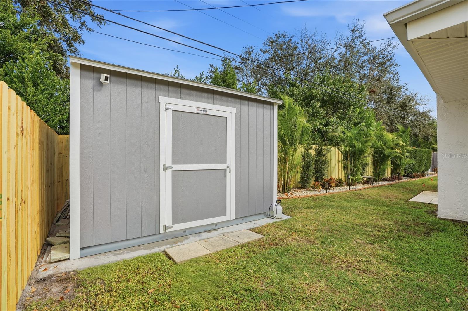 TB8464723 Property Photo