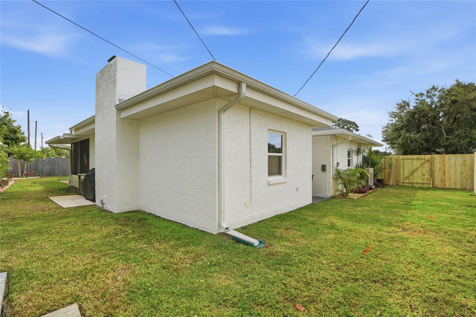 TB8464723 Property Photo