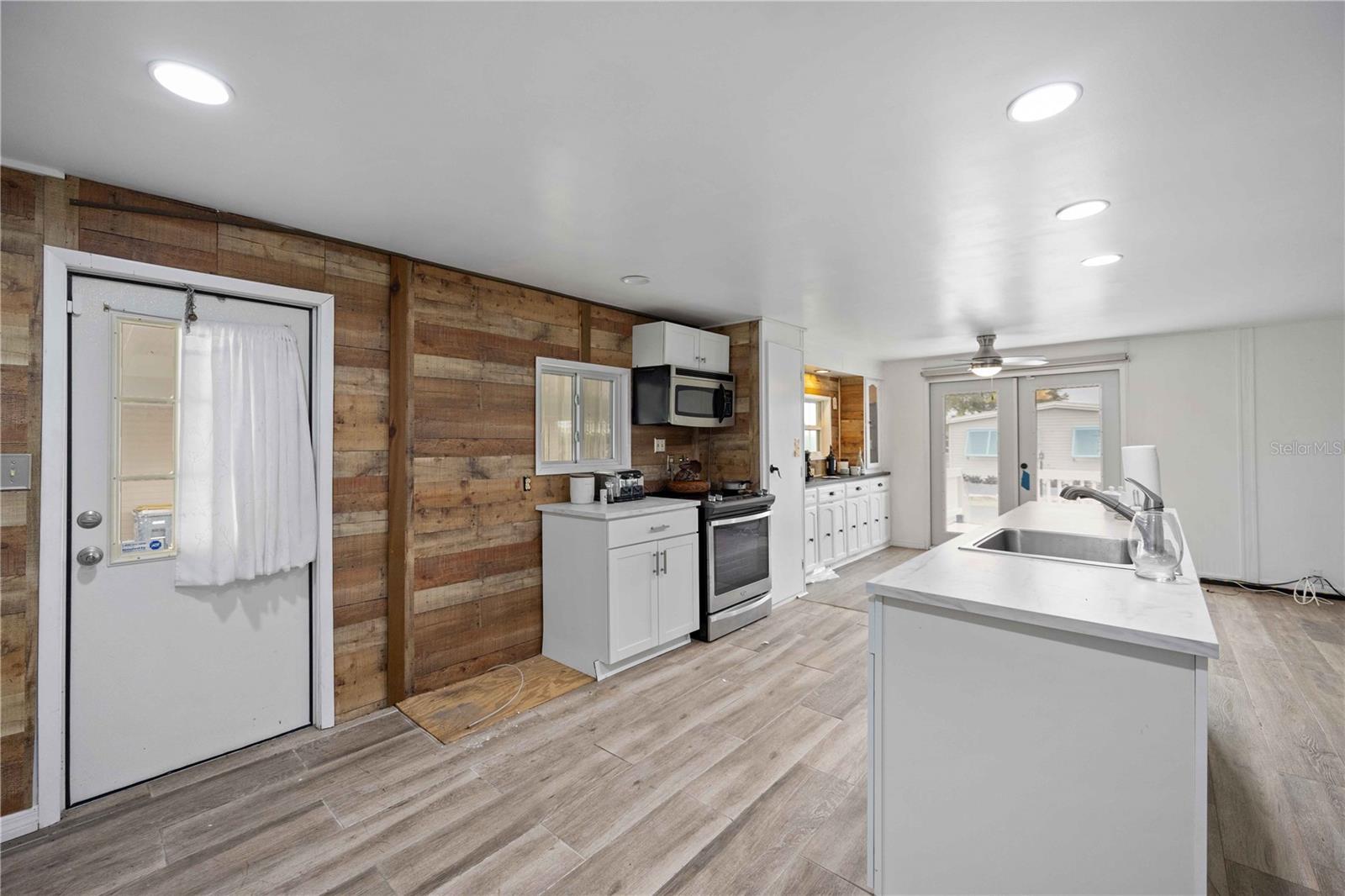 A4678393 Property Photo