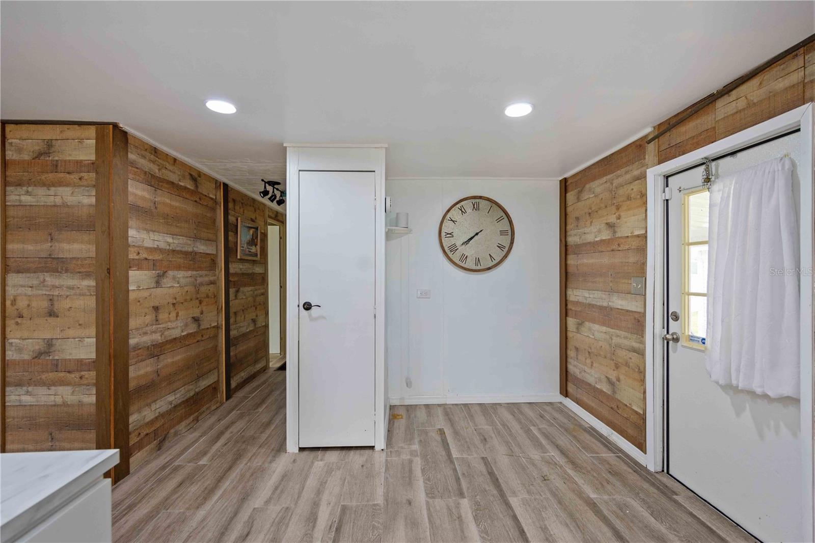 A4678393 Property Photo