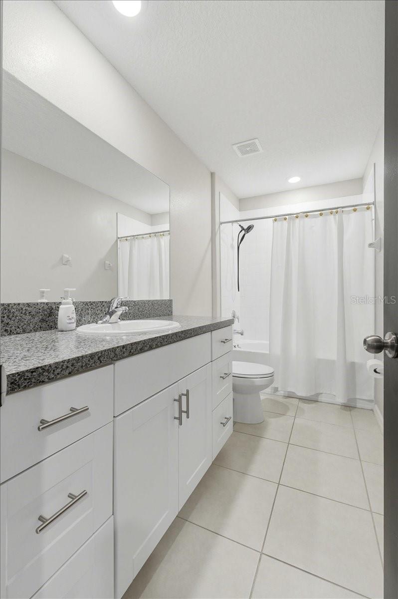 2175 OLD MINING RD, LAKELAND, FL, 33801