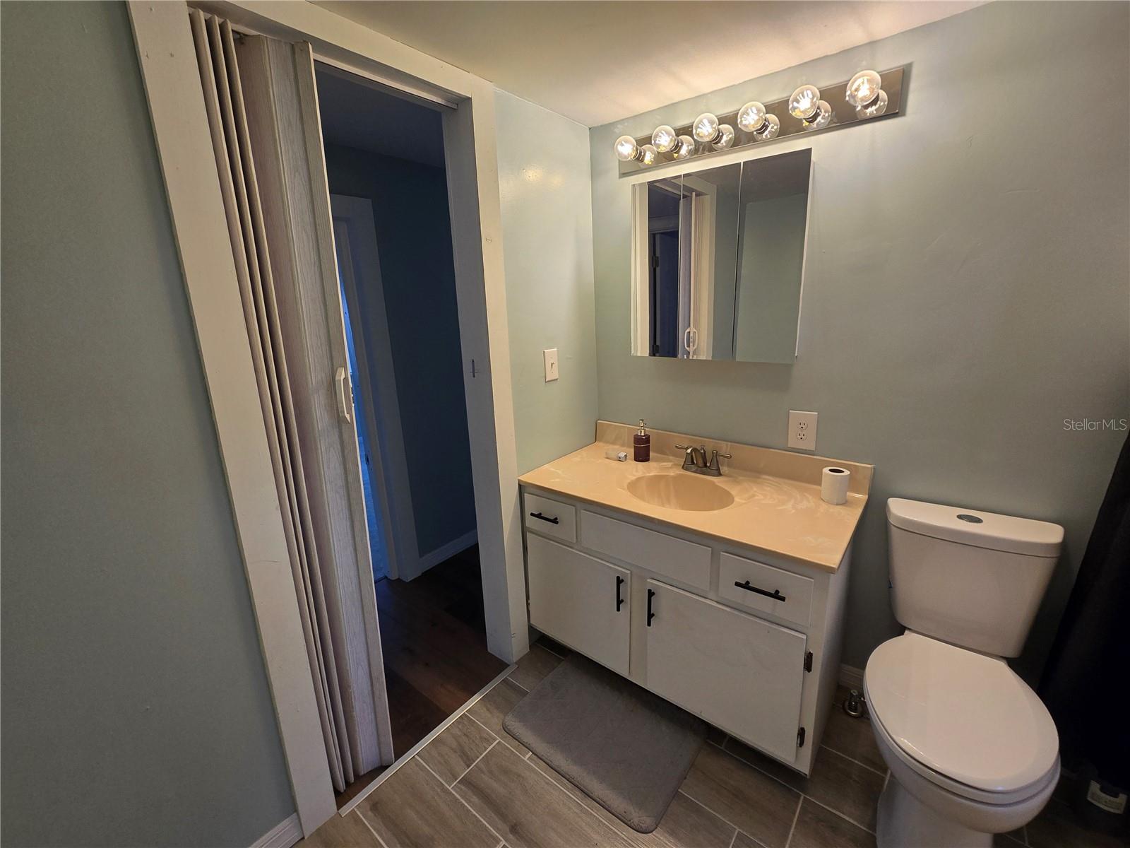 OM716700 Property Photo