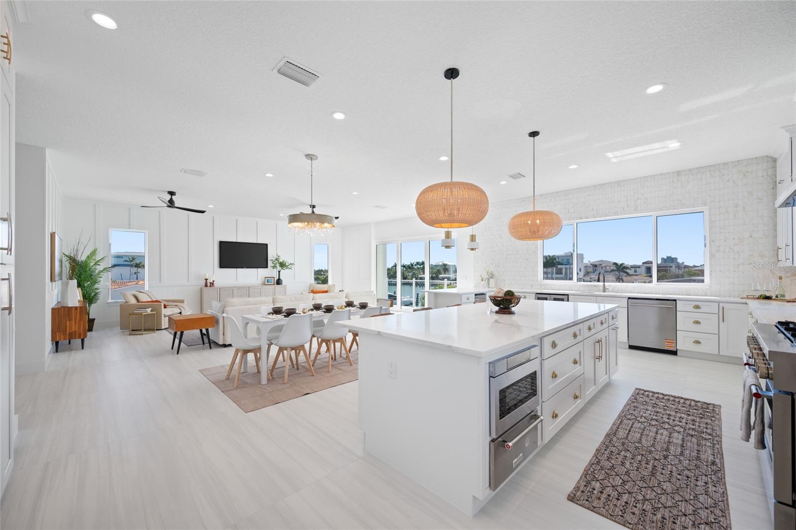 TB8464786 Property Photo