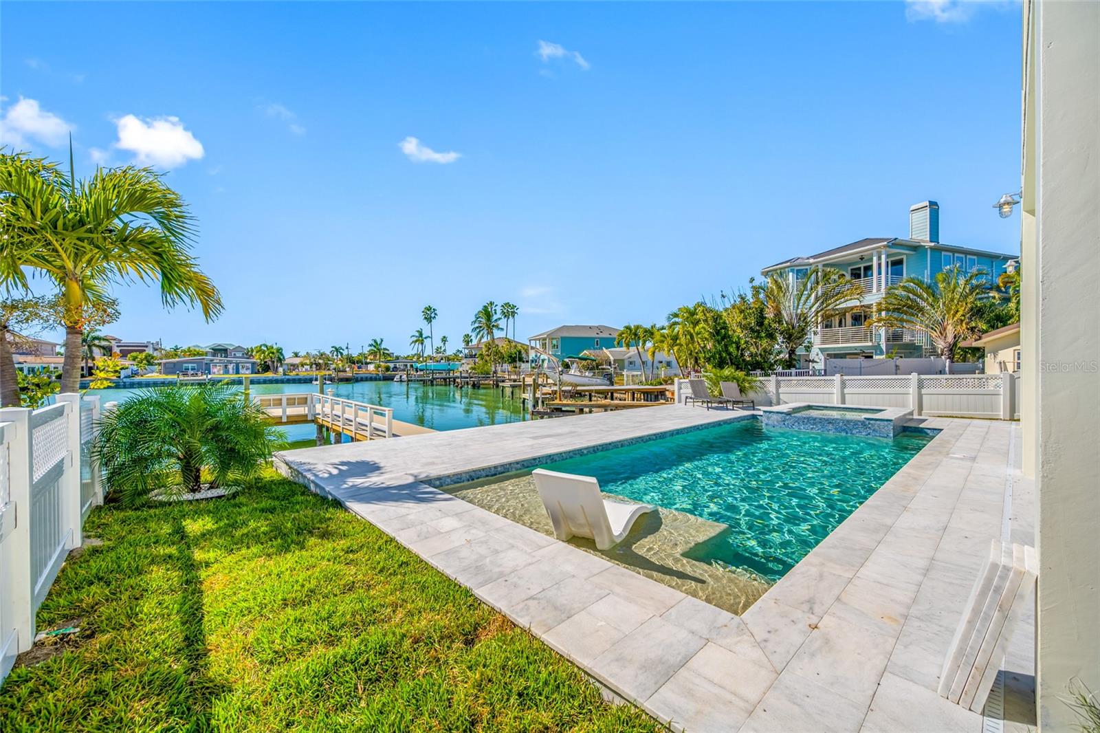 TB8464786 Property Photo