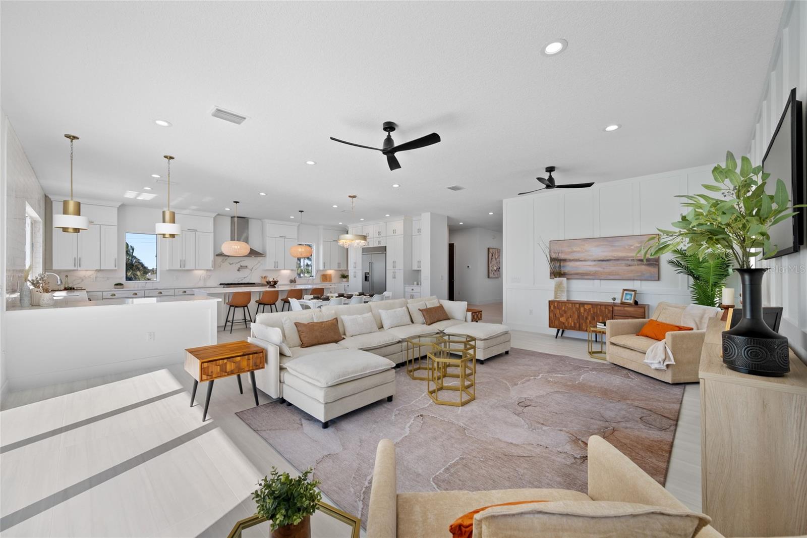 TB8464786 Property Photo