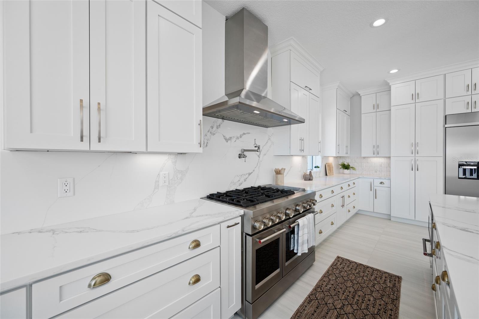 TB8464786 Property Photo