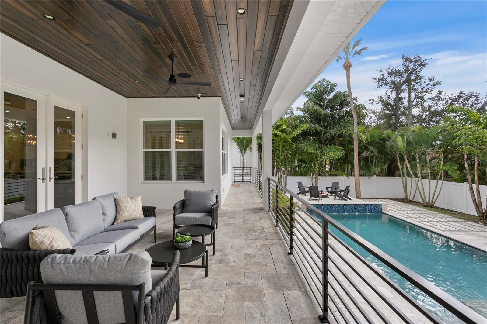 TB8464807 Property Photo