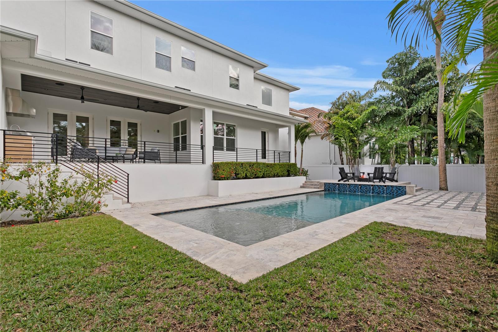 TB8464807 Property Photo