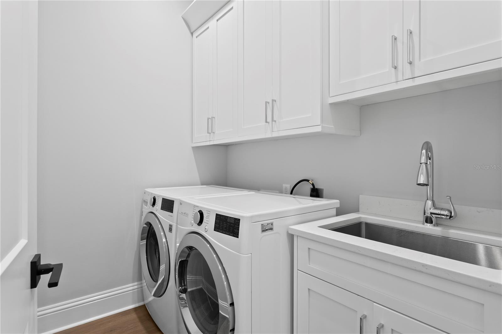 TB8464807 Property Photo