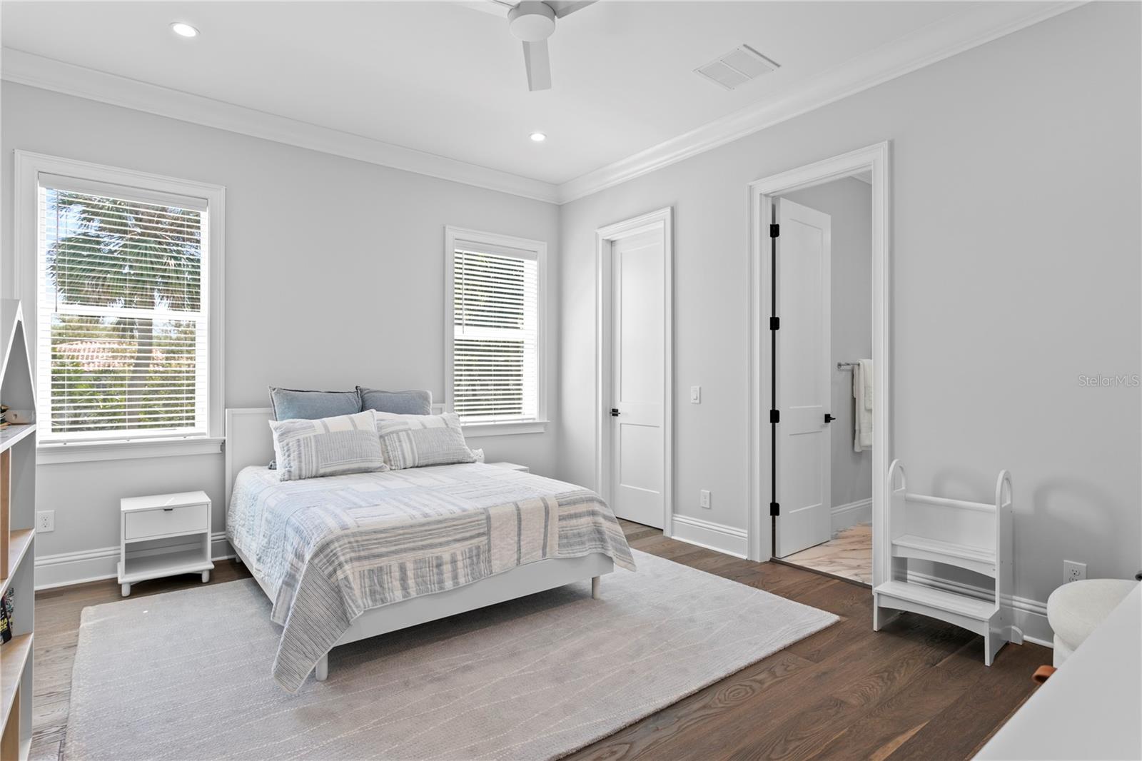 TB8464807 Property Photo