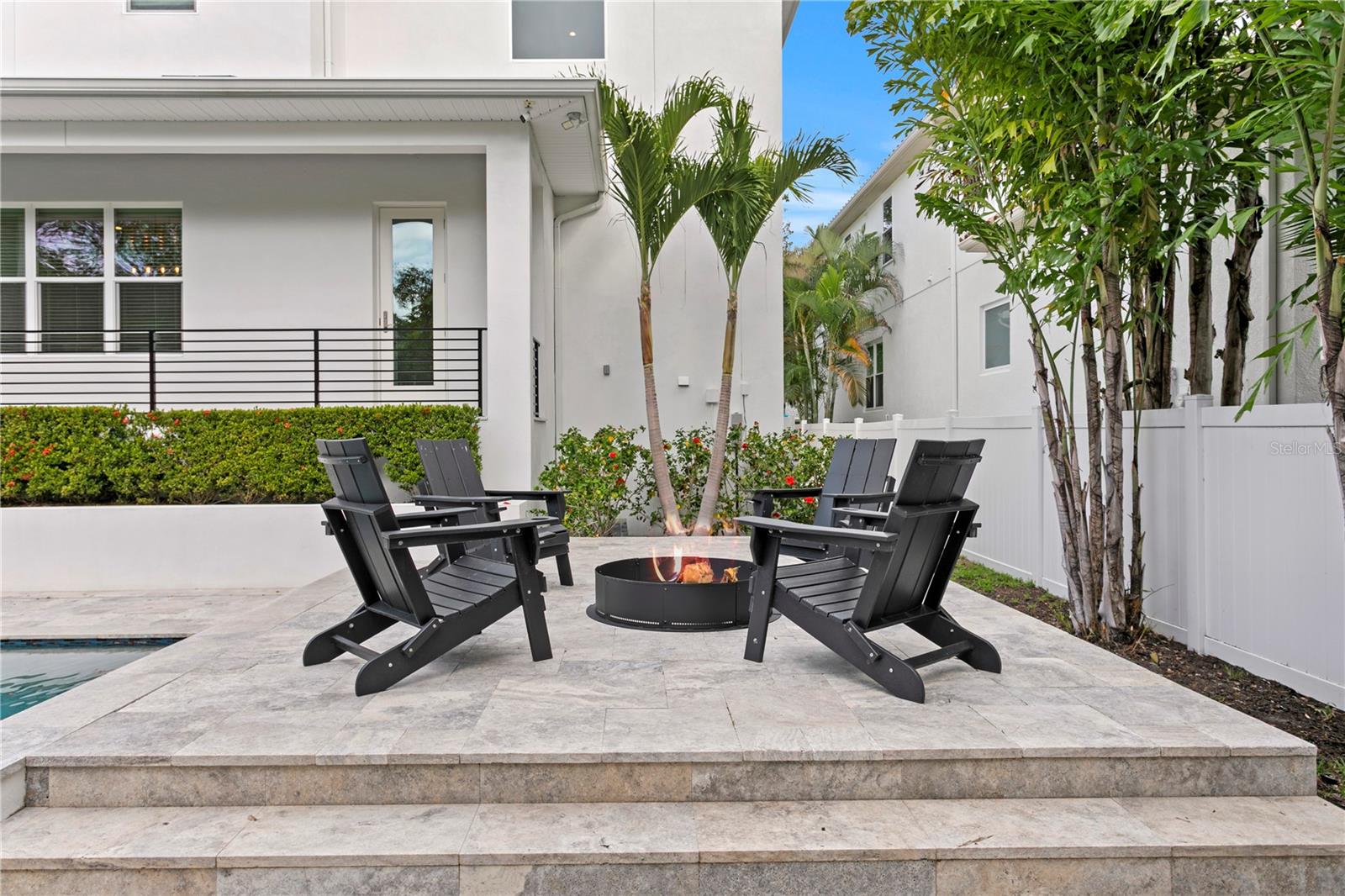 TB8464807 Property Photo