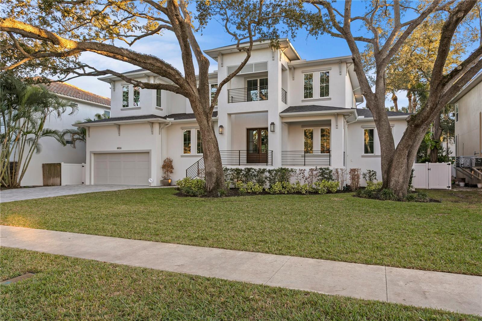 TB8464807 Property Photo