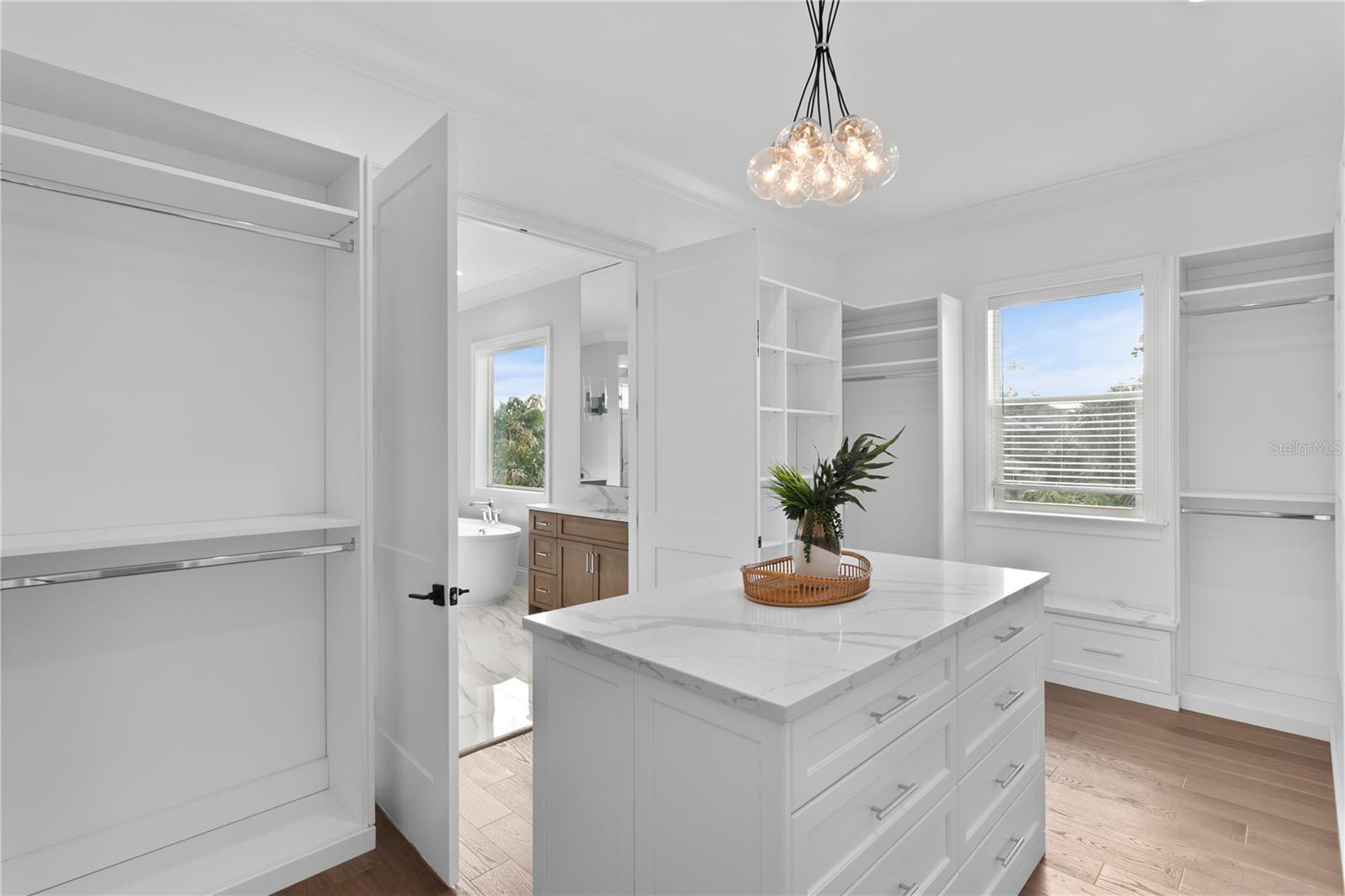 TB8464807 Property Photo