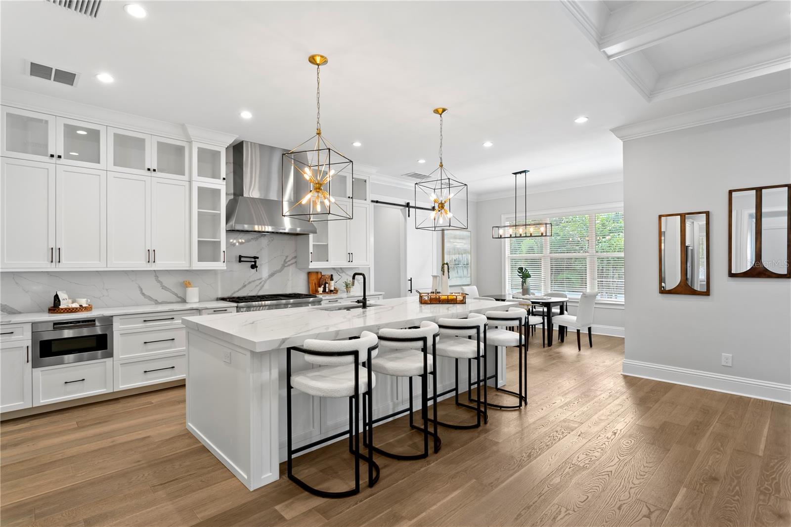 TB8464807 Property Photo