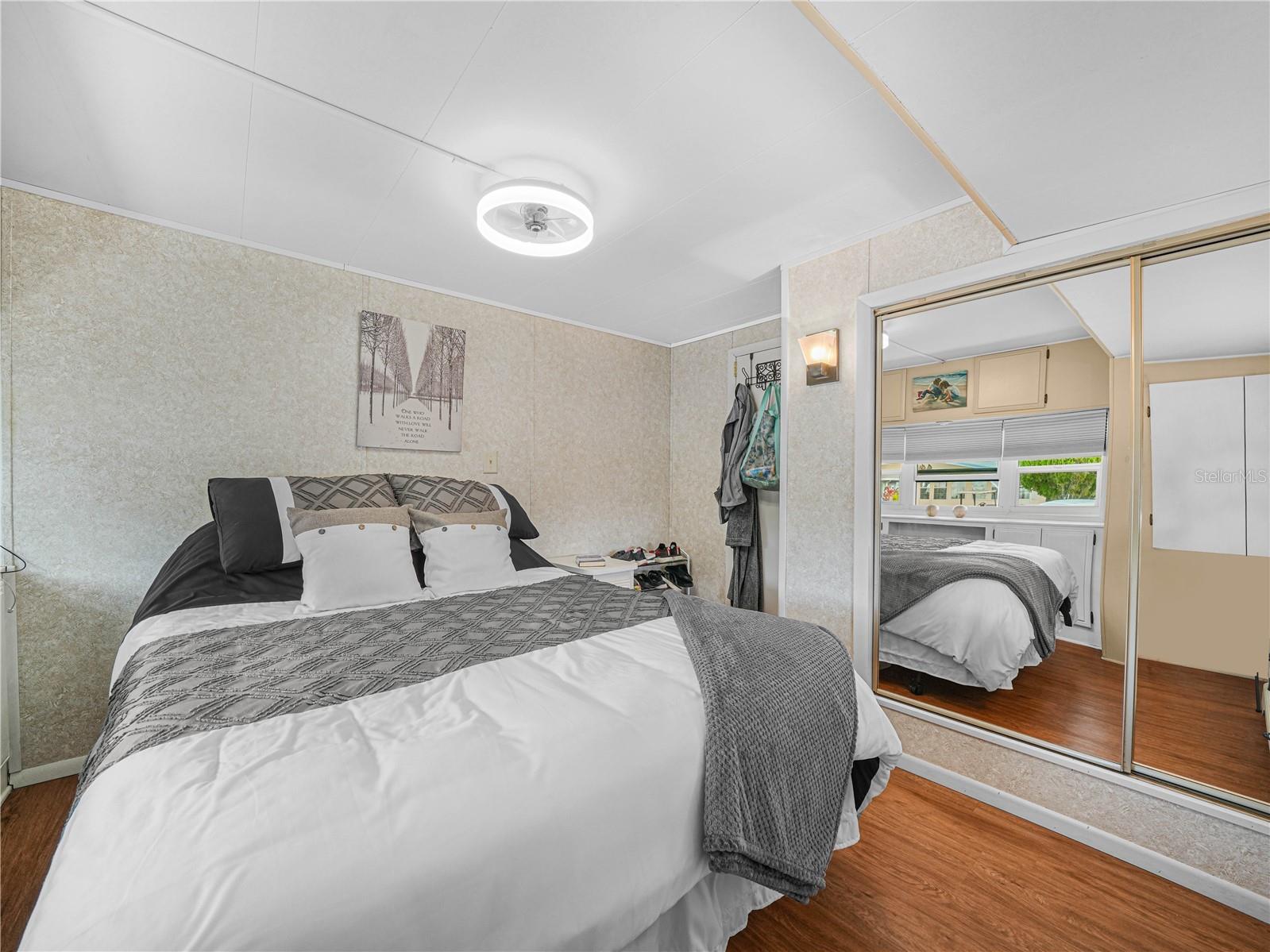 K4903217 Property Photo