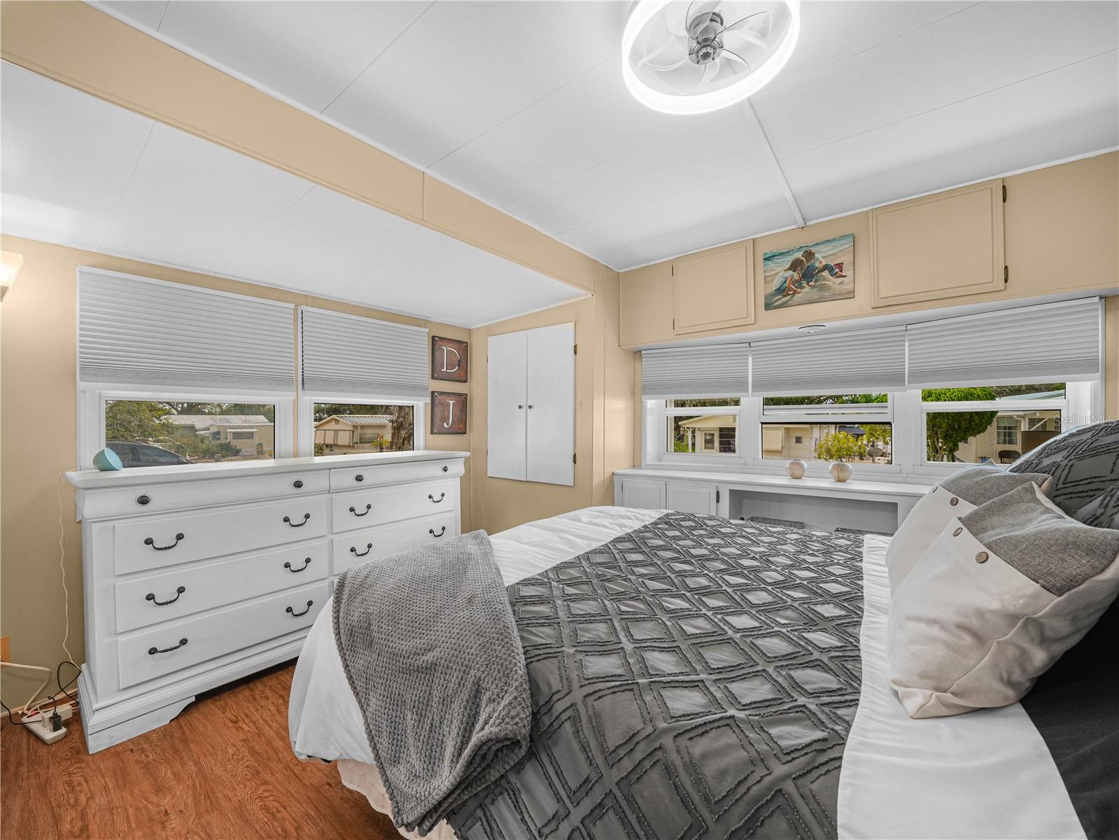 K4903217 Property Photo