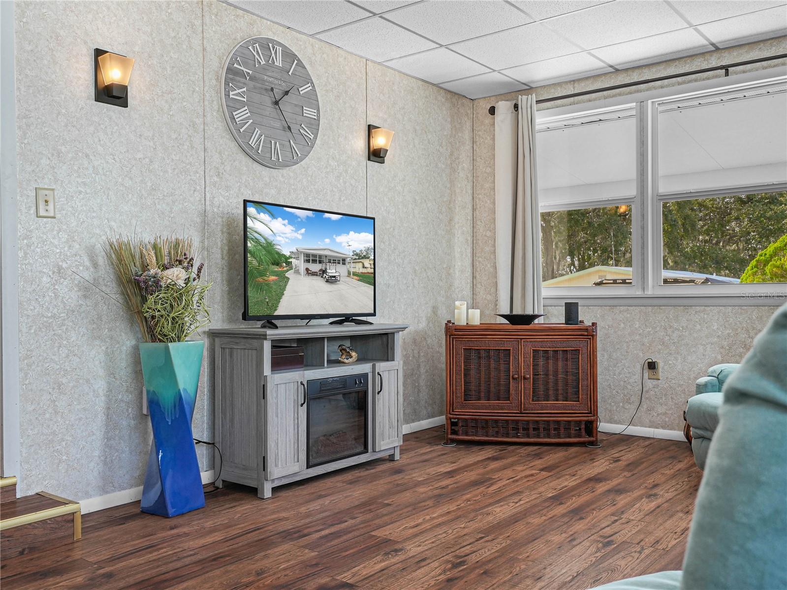 K4903217 Property Photo