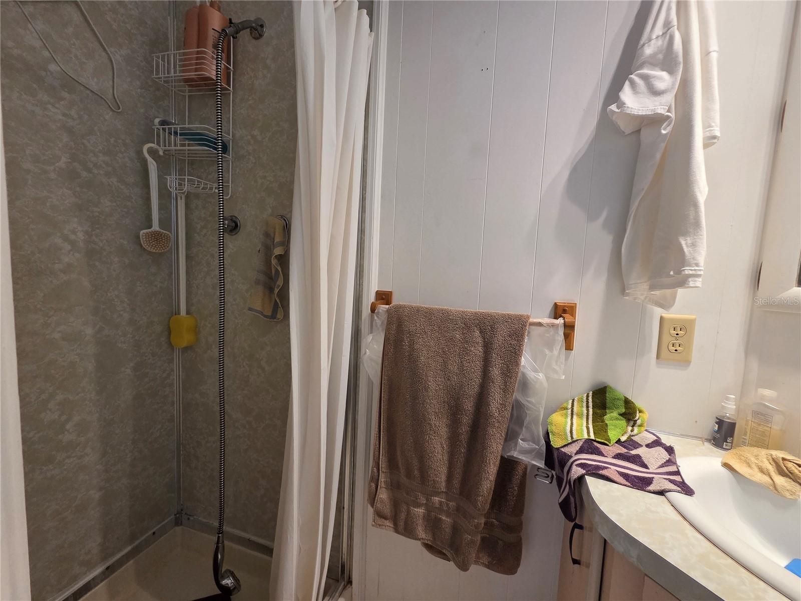 TB8464816 Property Photo