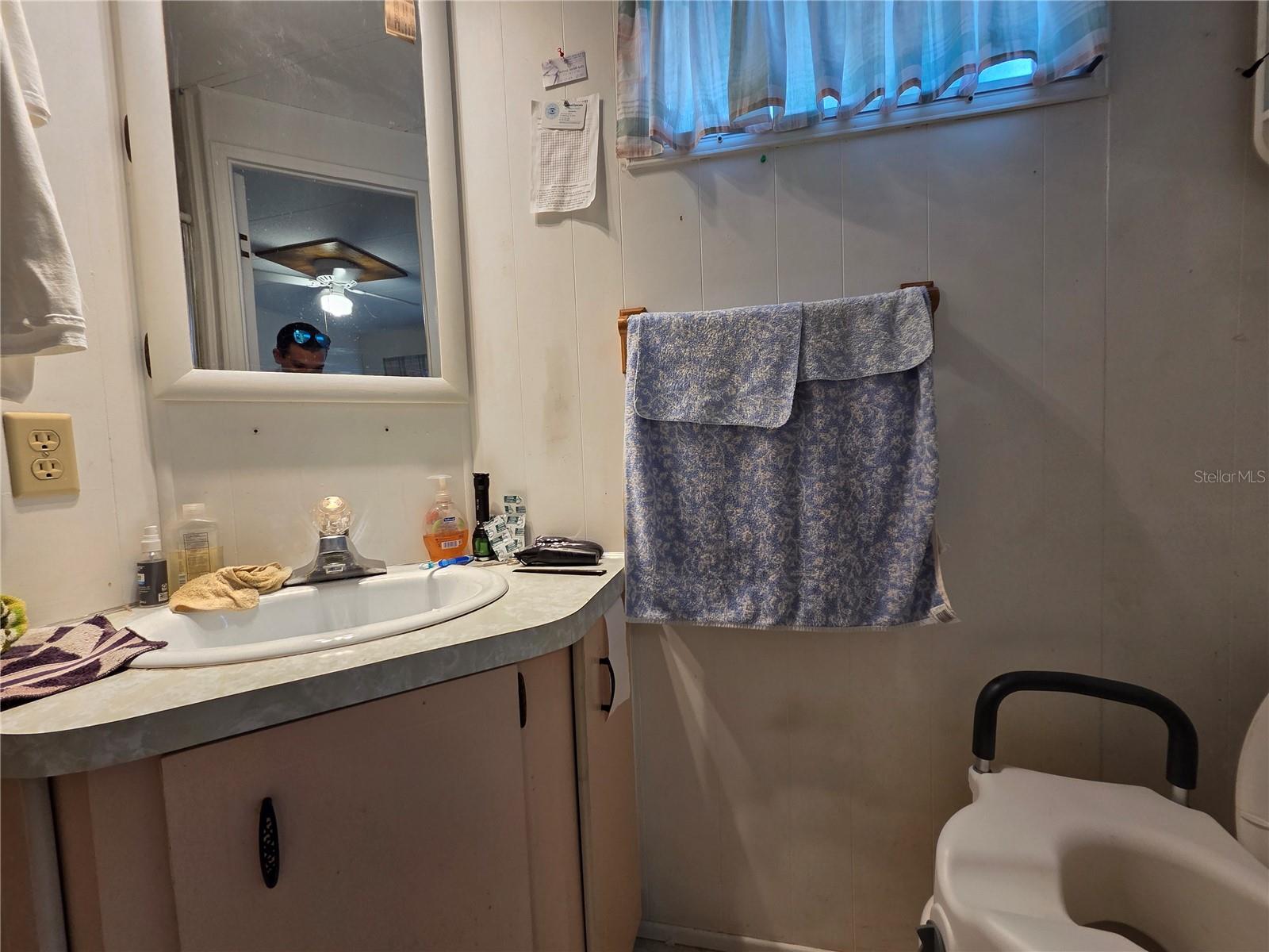 TB8464816 Property Photo