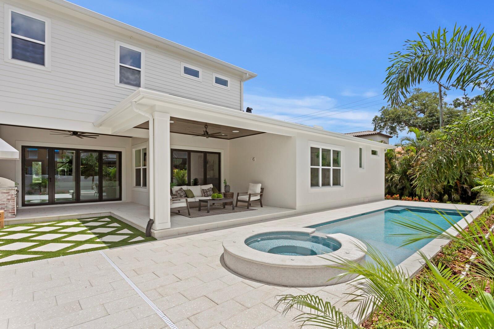 4536 W SWANN AVE, TAMPA, FL, 33609