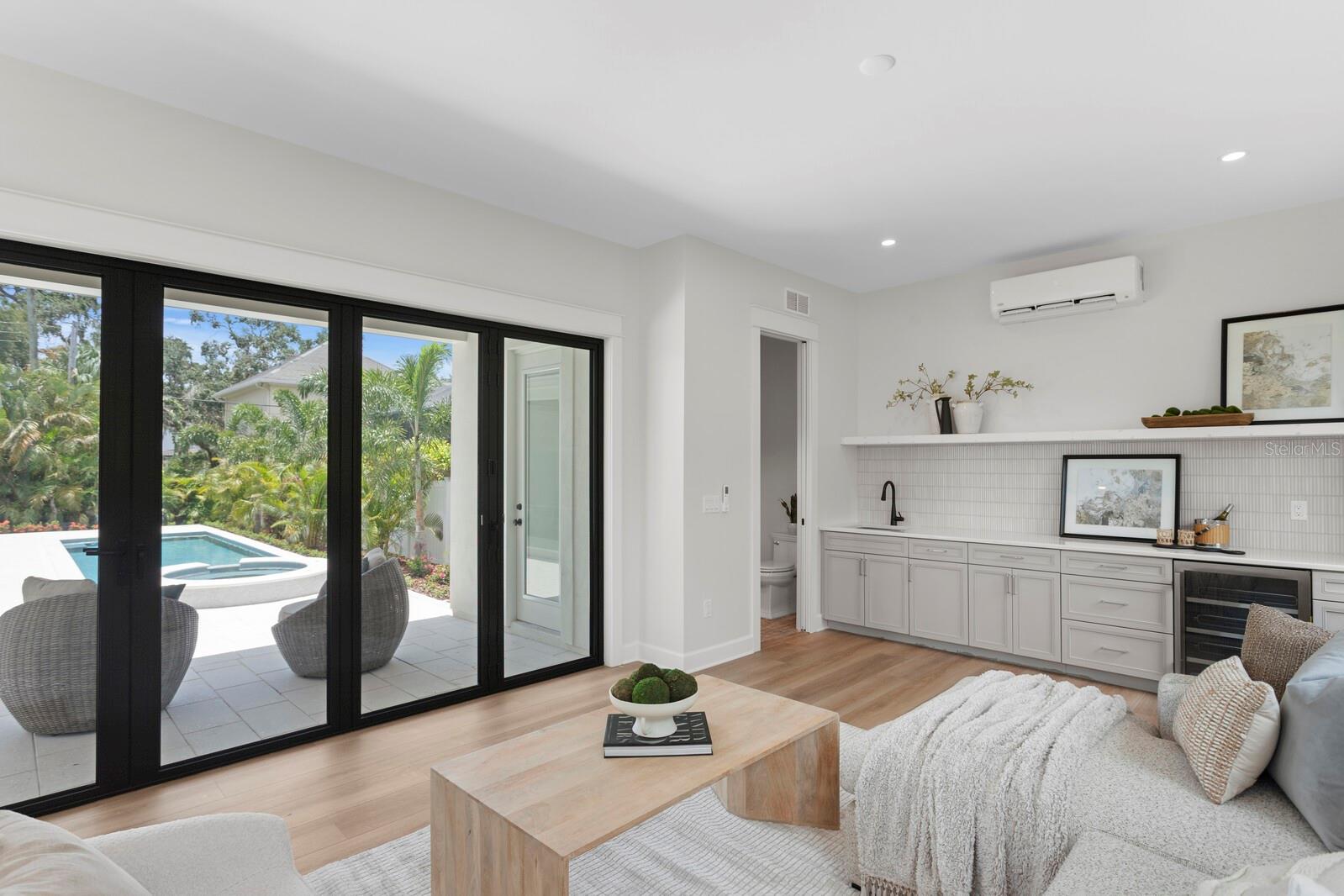 4536 W SWANN AVE, TAMPA, FL, 33609