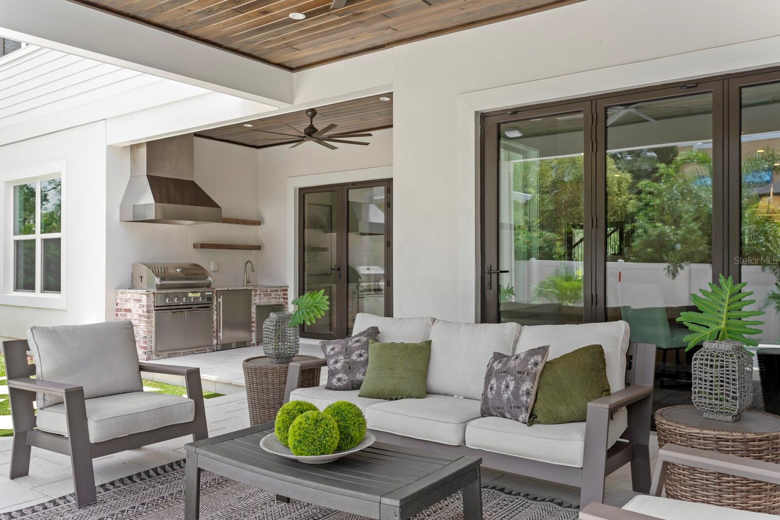 4536 W SWANN AVE, TAMPA, FL, 33609