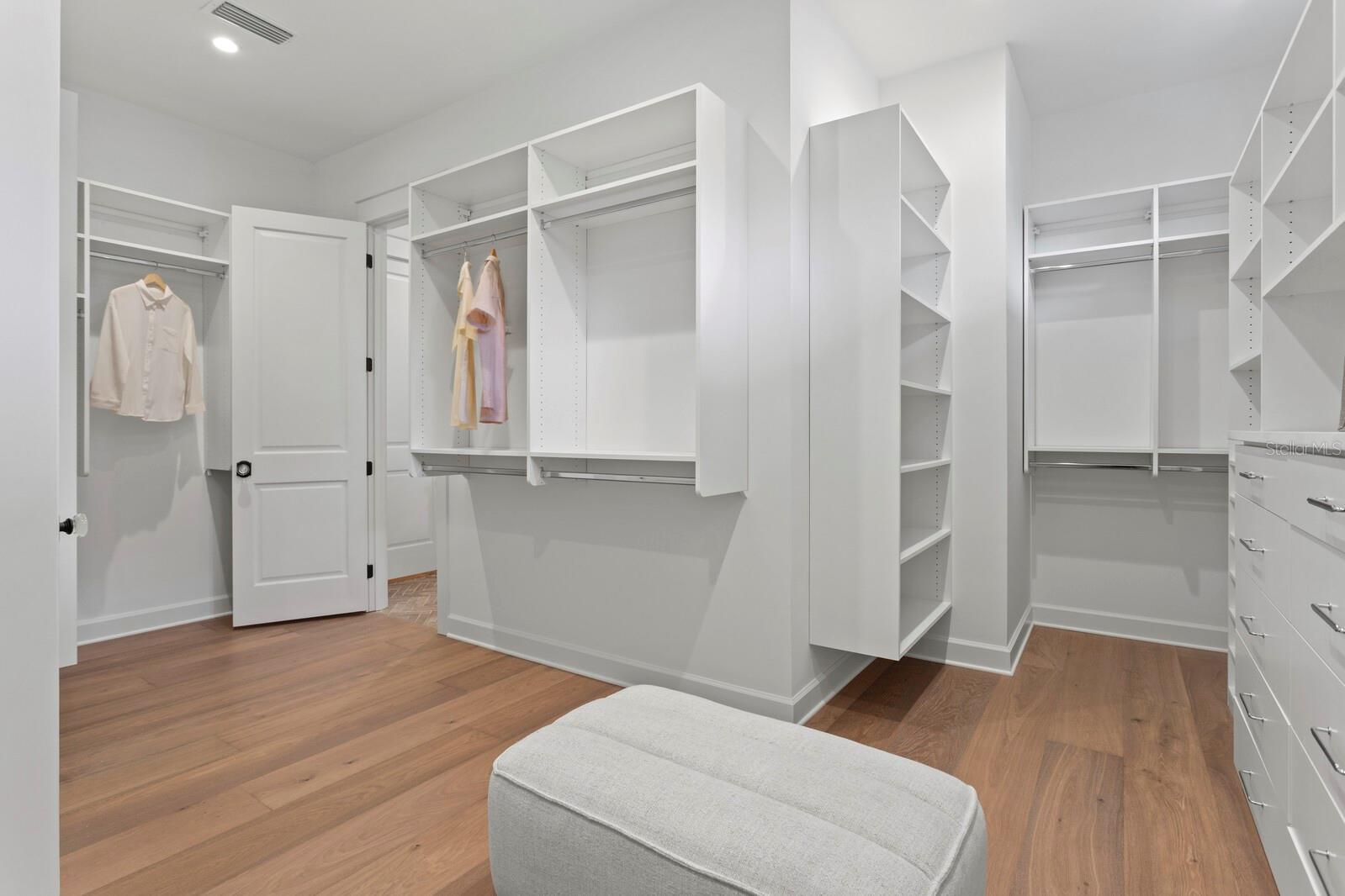 4536 W SWANN AVE, TAMPA, FL, 33609