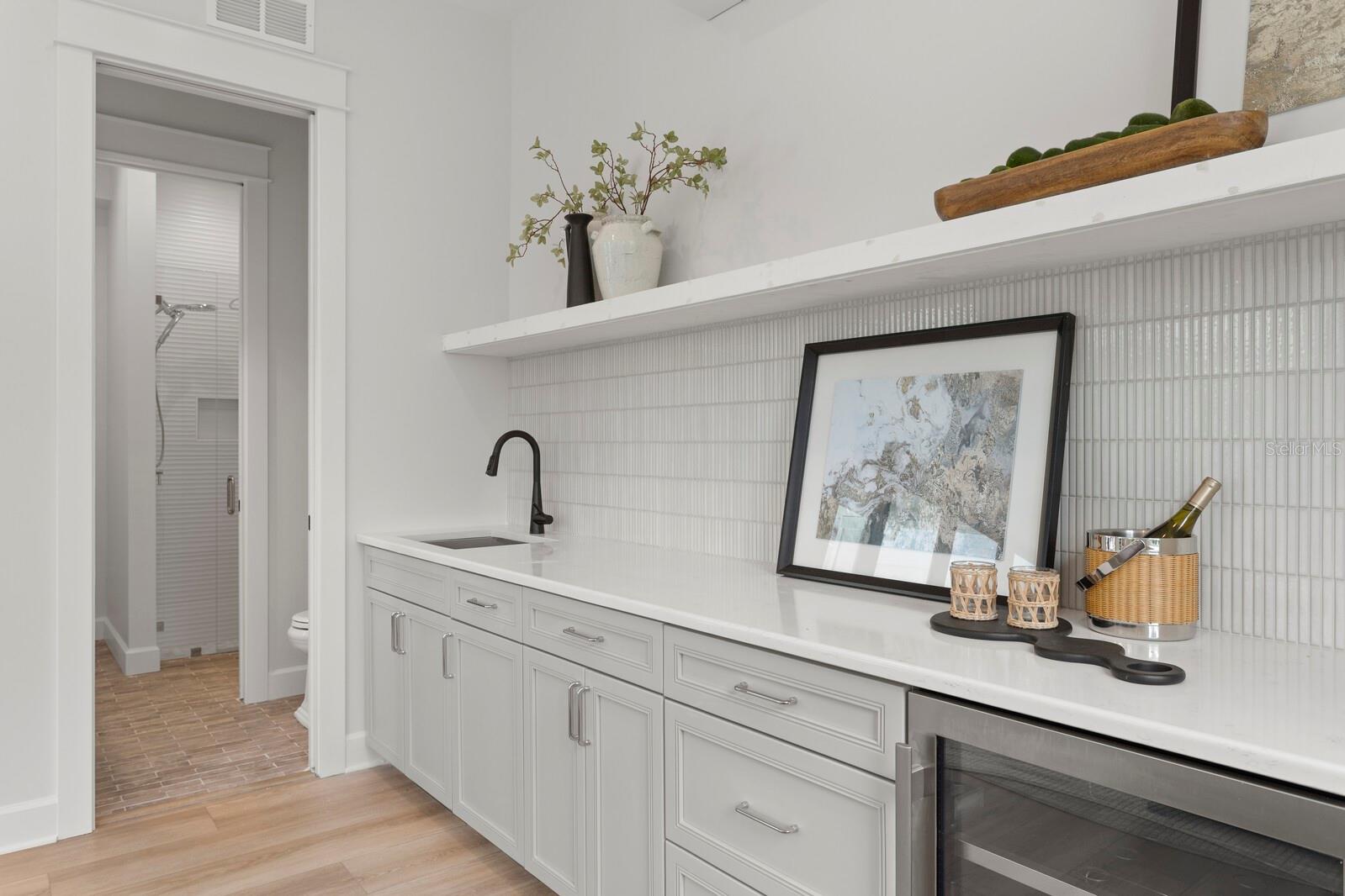 4536 W SWANN AVE, TAMPA, FL, 33609