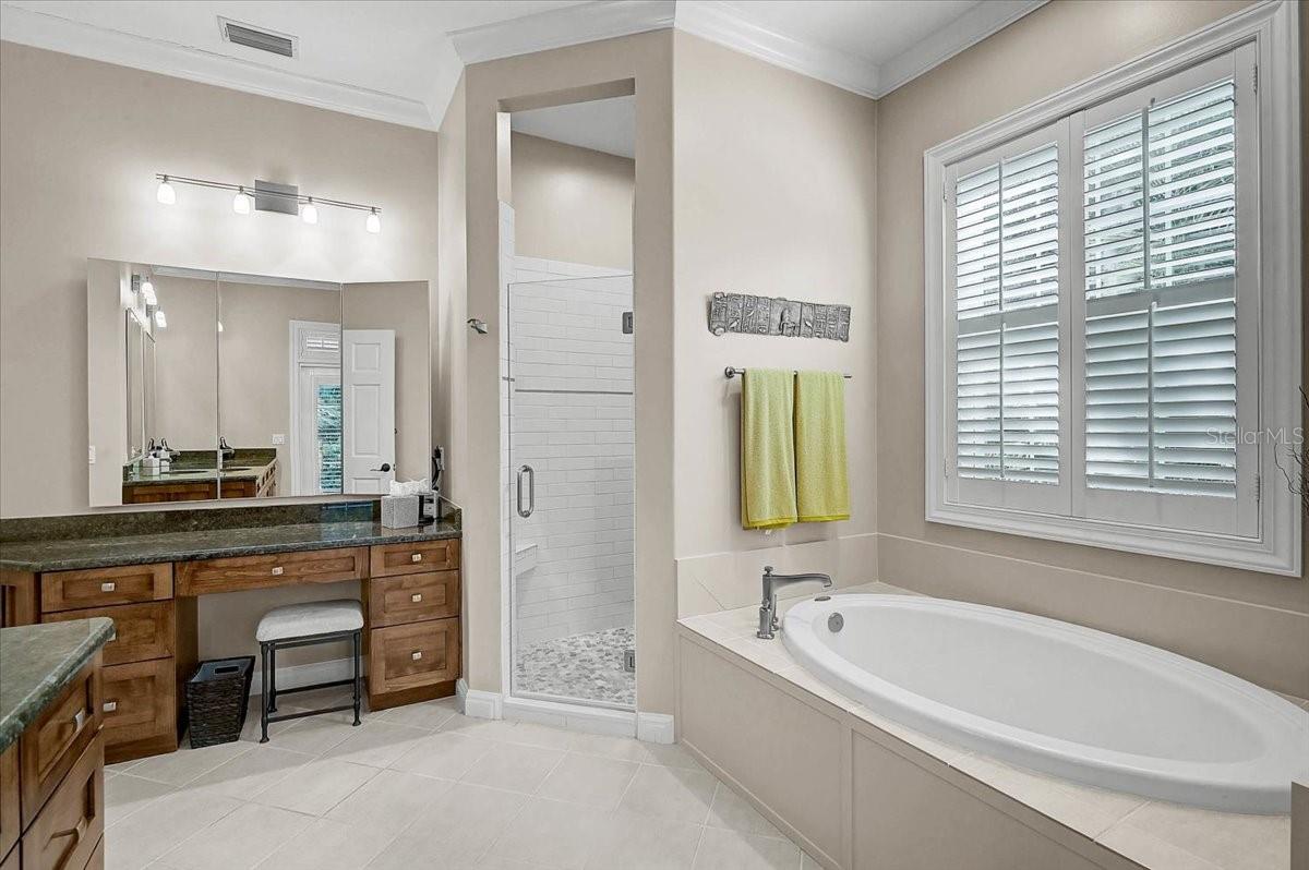 A4678423 Property Photo