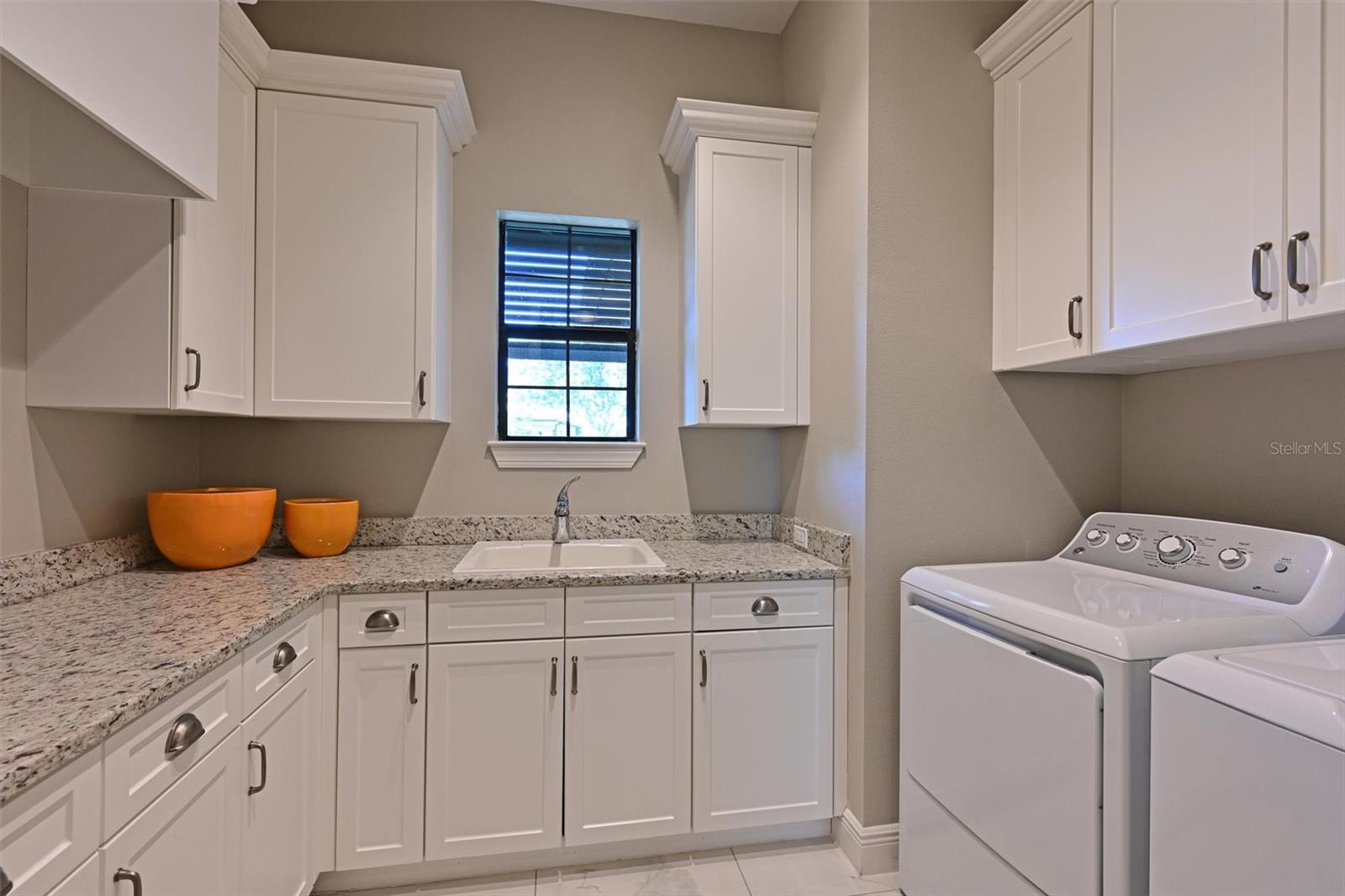 A4678448 Property Photo