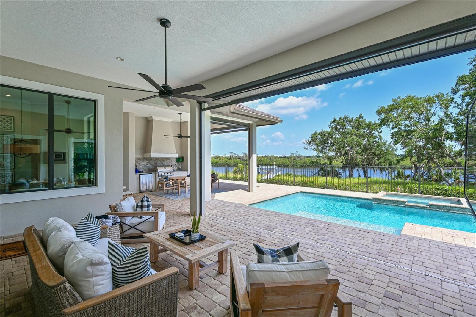 A4678448 Property Photo