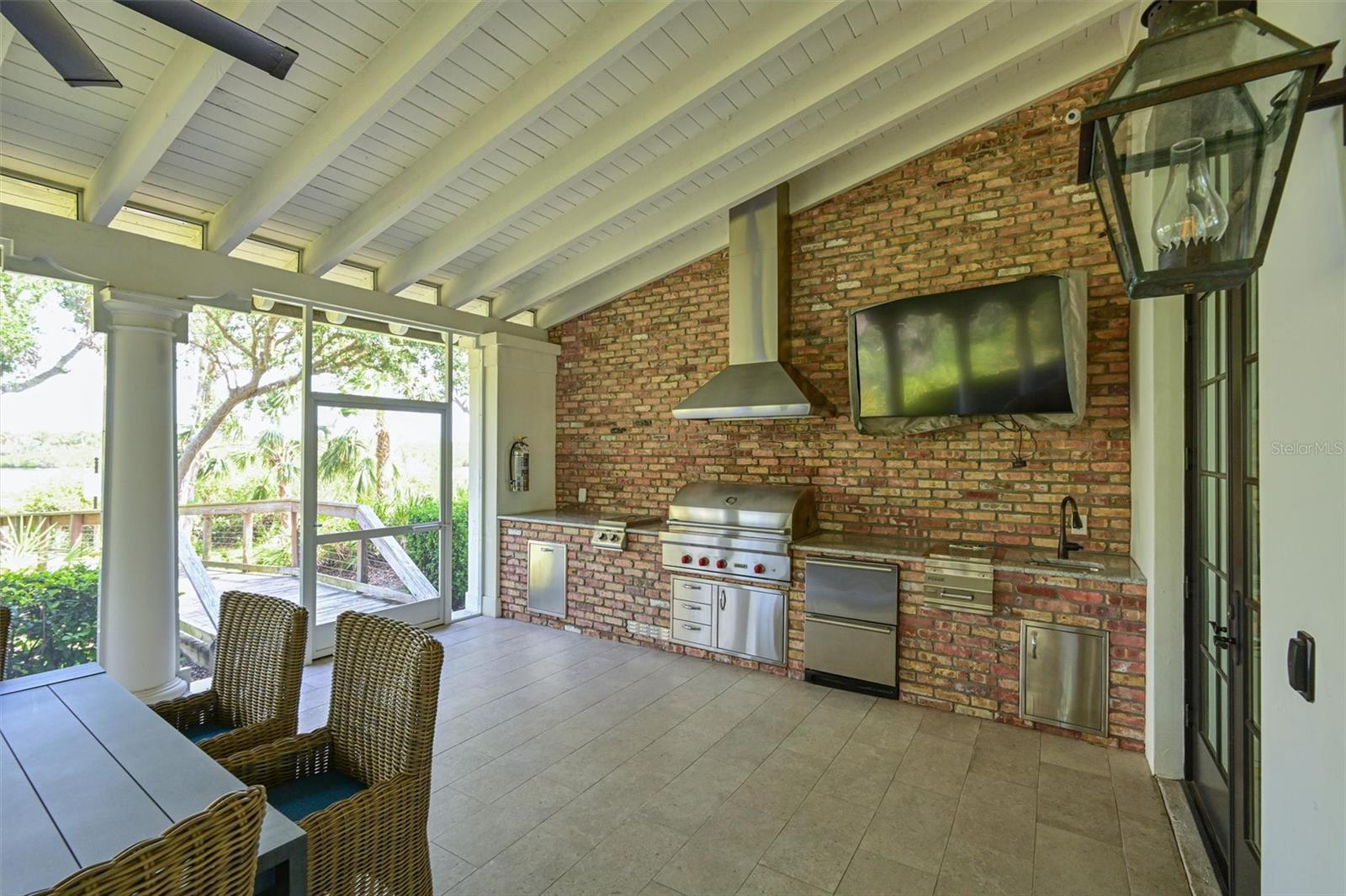 A4678448 Property Photo