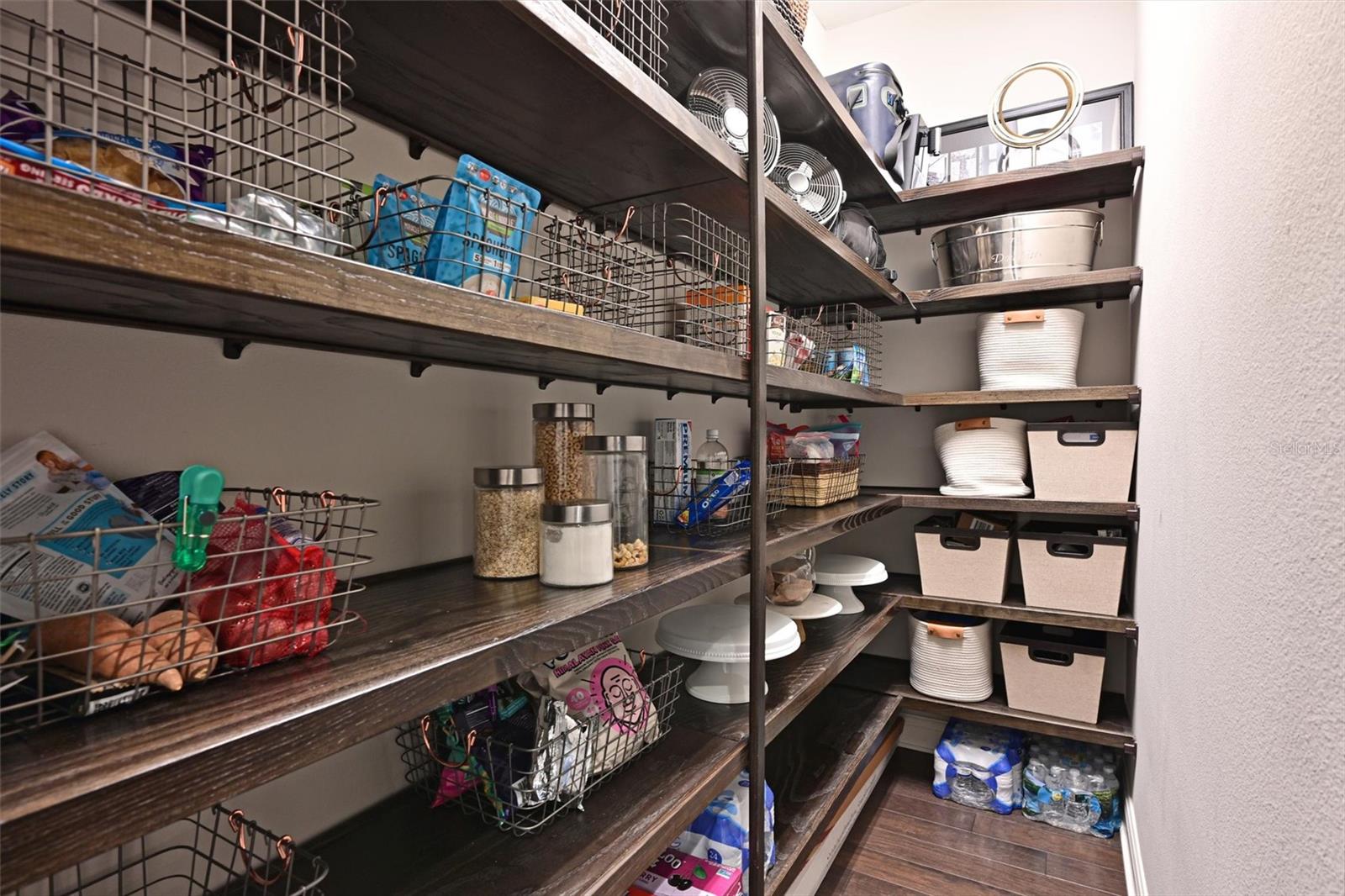 A4678448 Property Photo