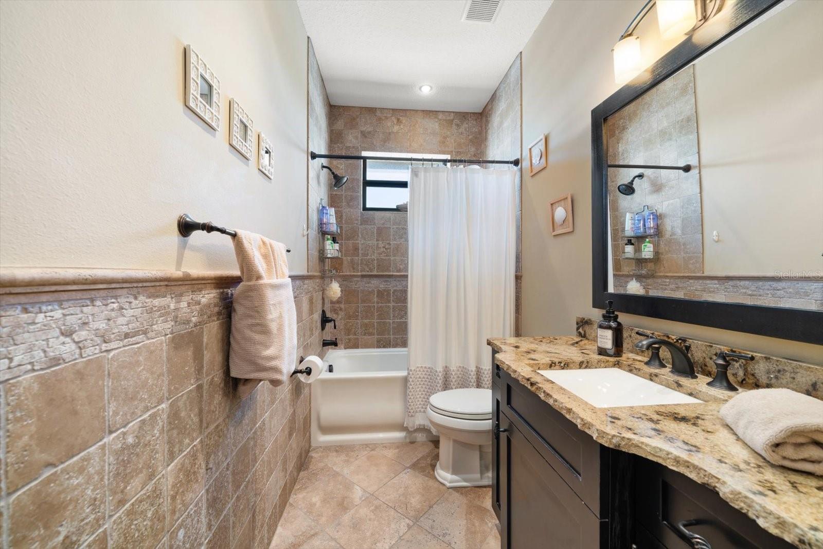 TB8464911 Property Photo