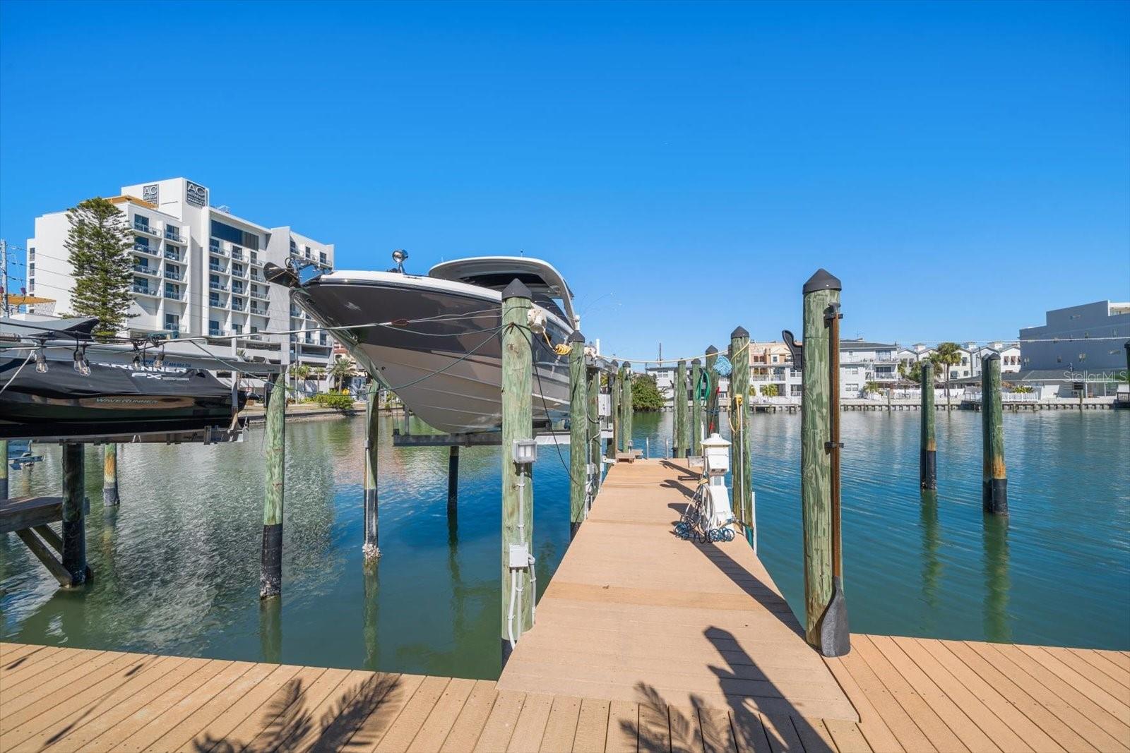 TB8464911 Property Photo