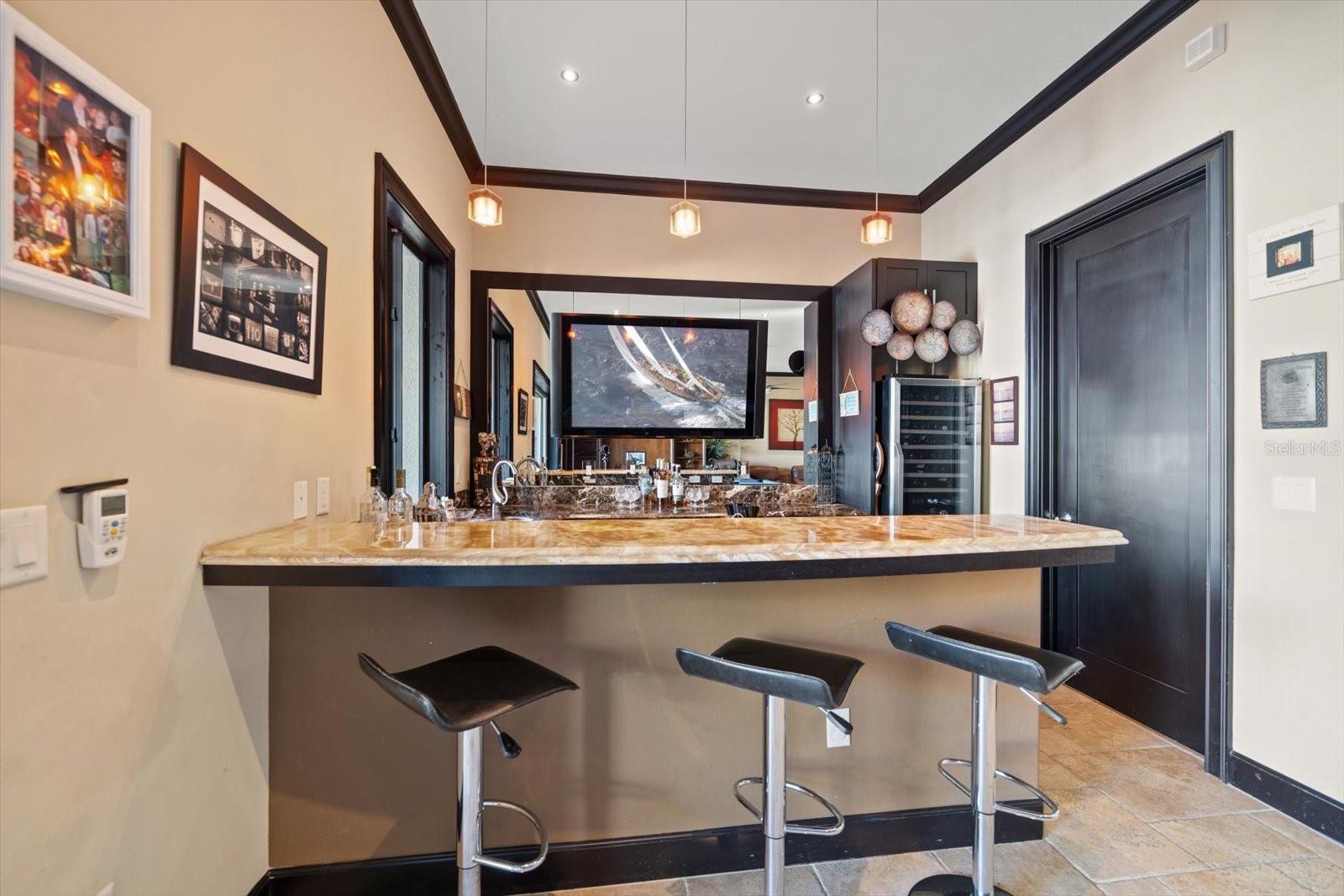 TB8464911 Property Photo