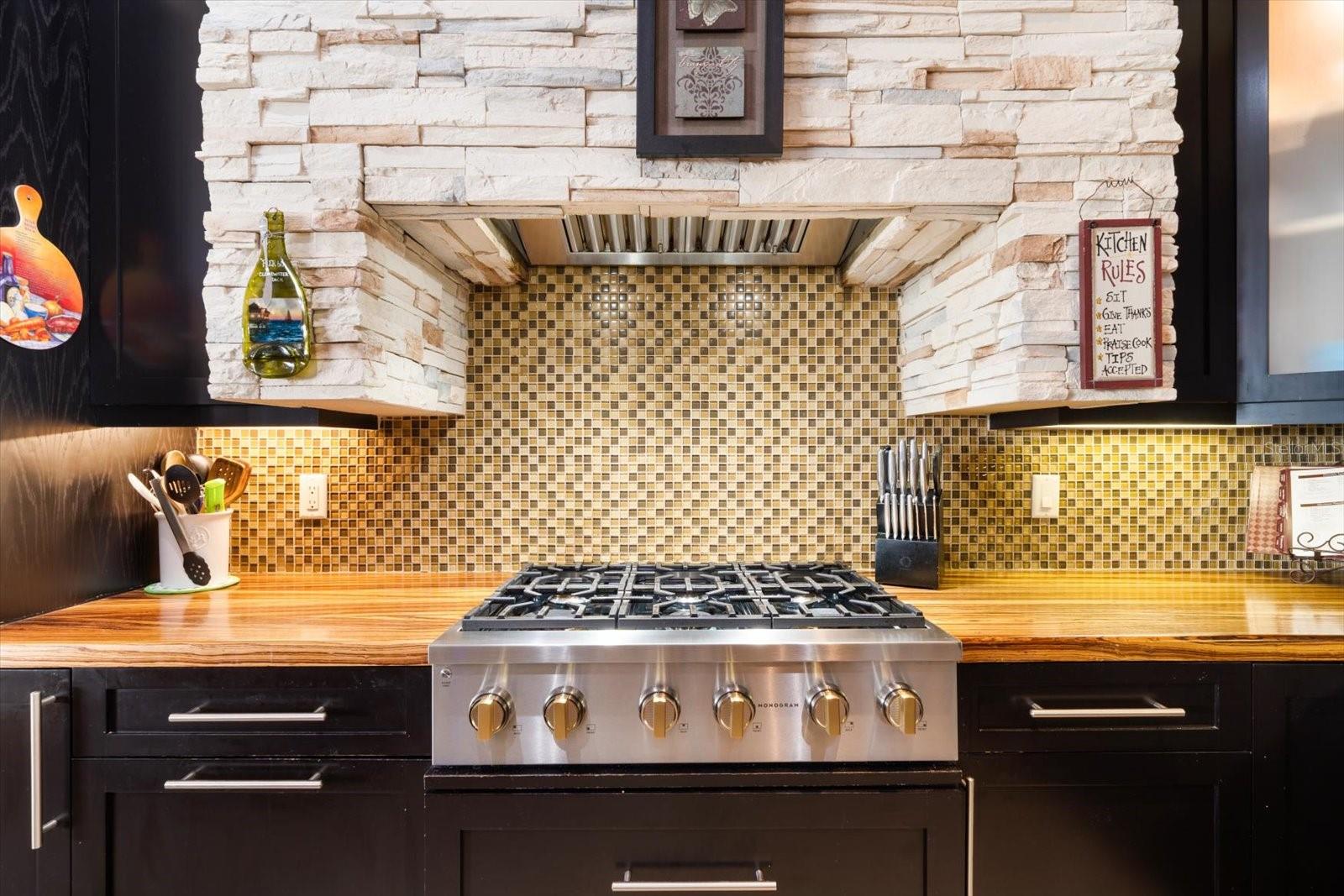 TB8464911 Property Photo