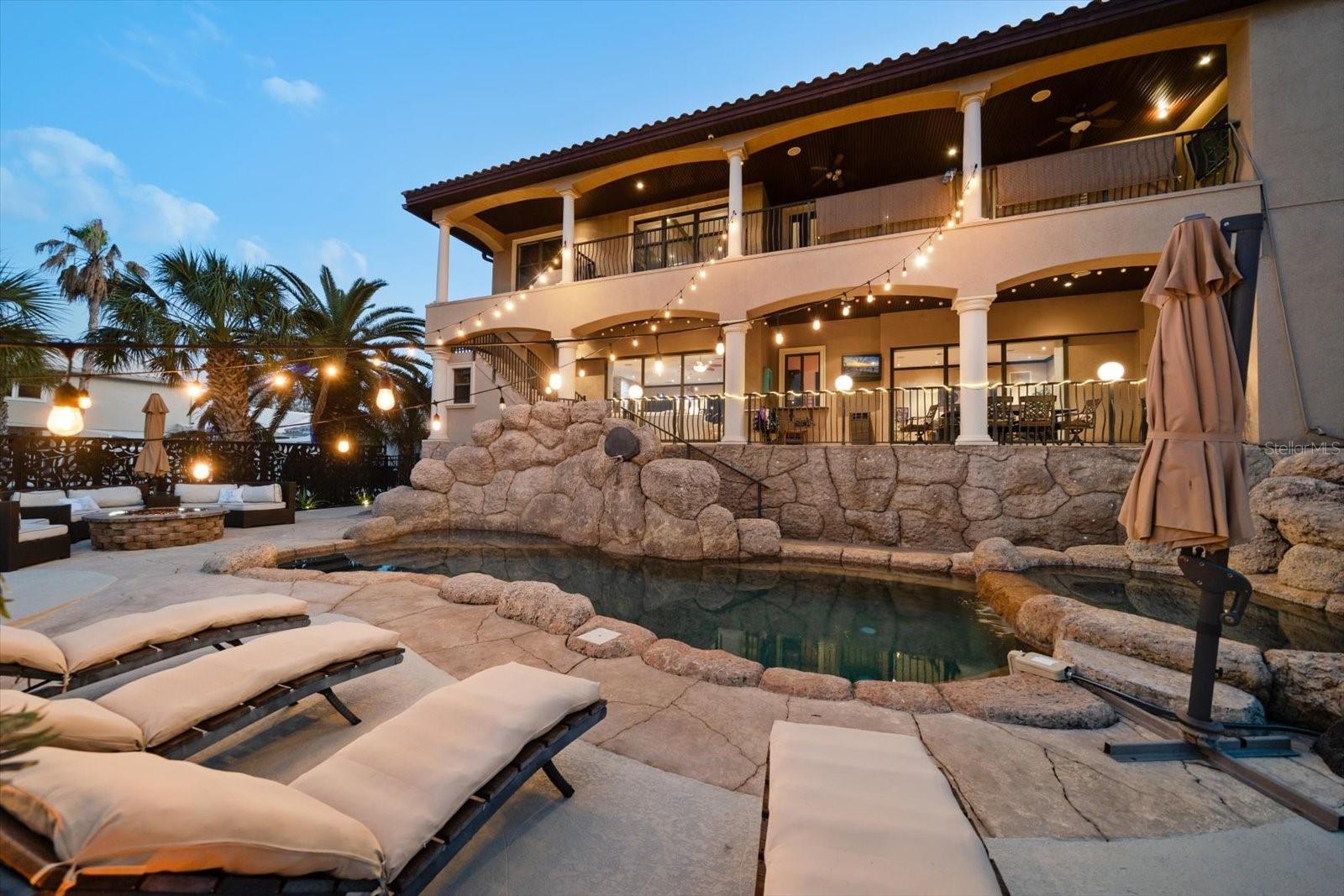 TB8464911 Property Photo