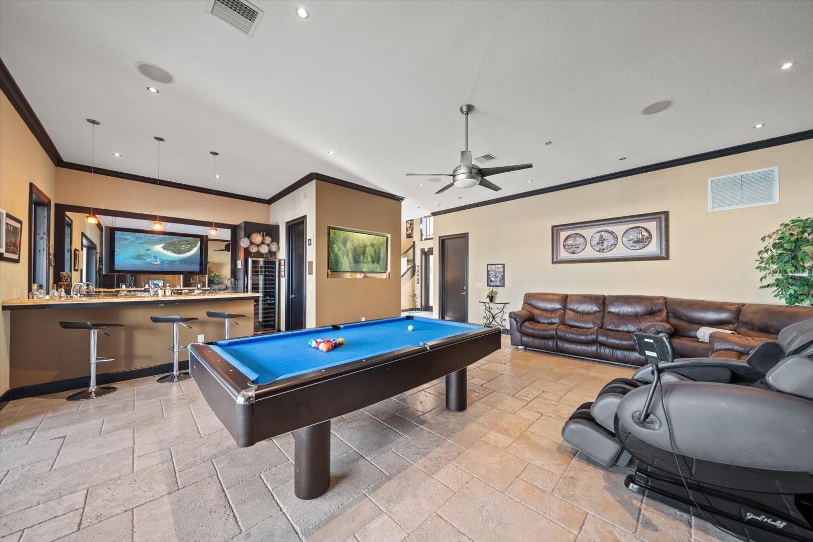 TB8464911 Property Photo