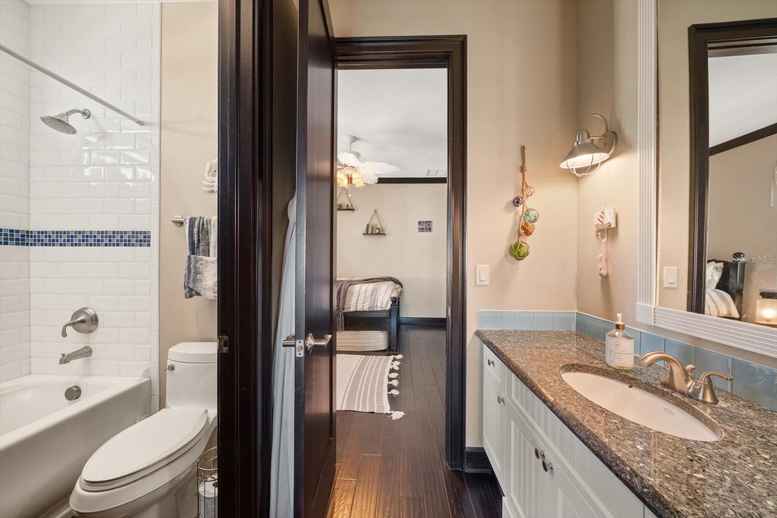 TB8464911 Property Photo